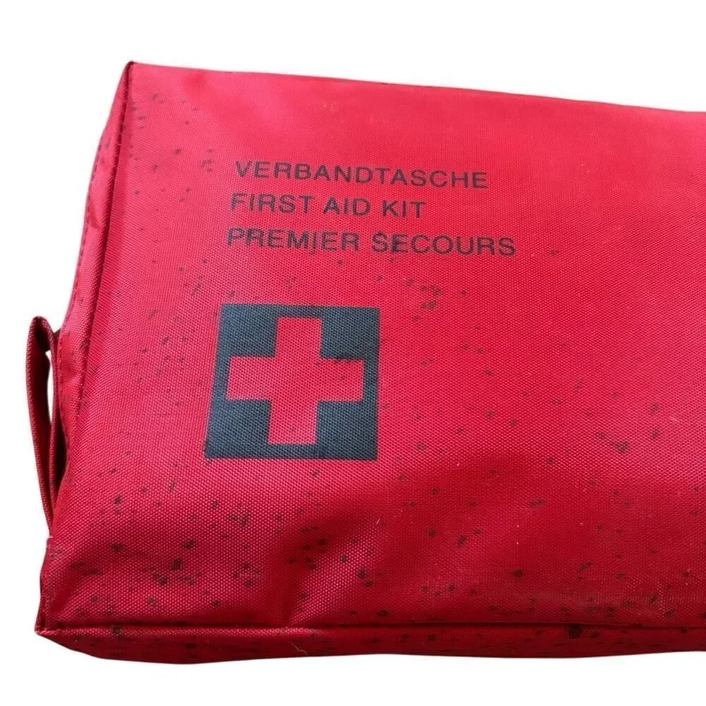 Audi A6 Quattro 1998-2004 First Aid Kit 4B0860281 *New-Read*